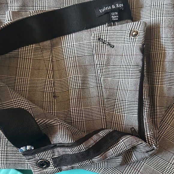 VIOLETS & ROSES Mid Rise Slim Straight Trouser size 12 - Picture 3 of 4